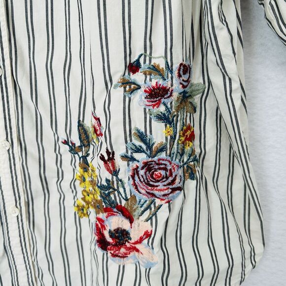 Ava & Viv Button Down Top Women 3X Cream Gray Stripe Embroider Floral Western - Picture 9 of 13